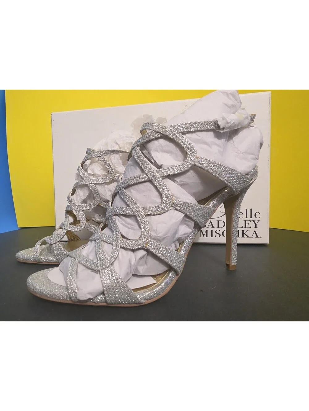 New W Box Badgley Mischka Women's US 6 Zariah Strappy 4